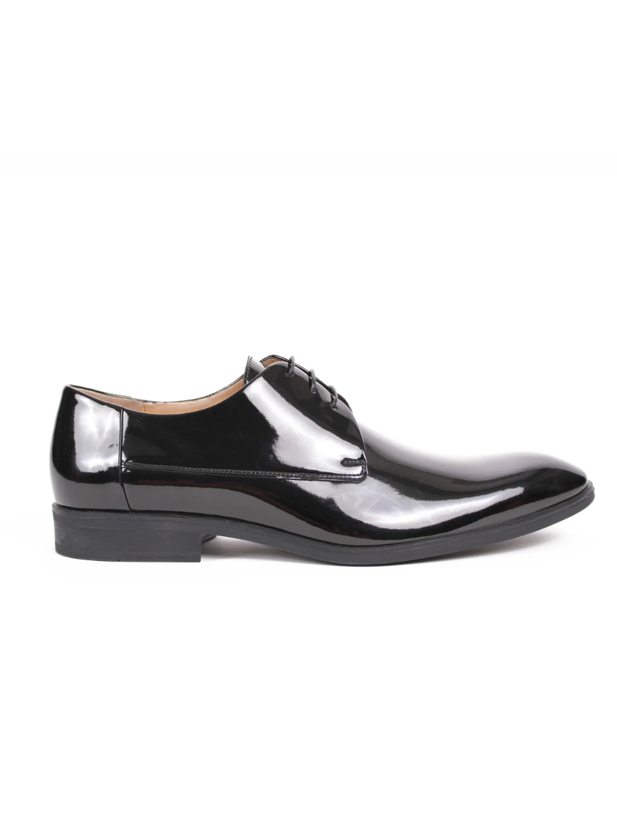 Patent leather derby shoes