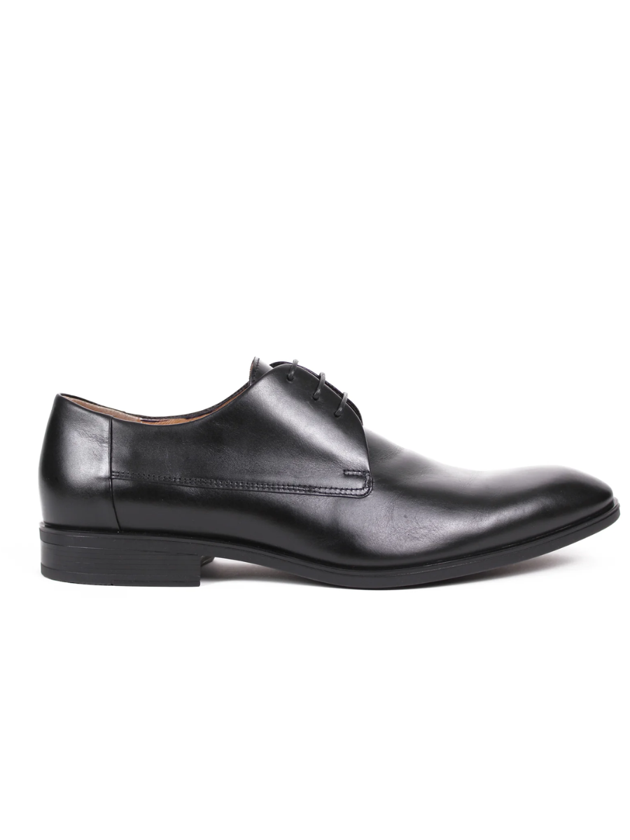 Derby shoes